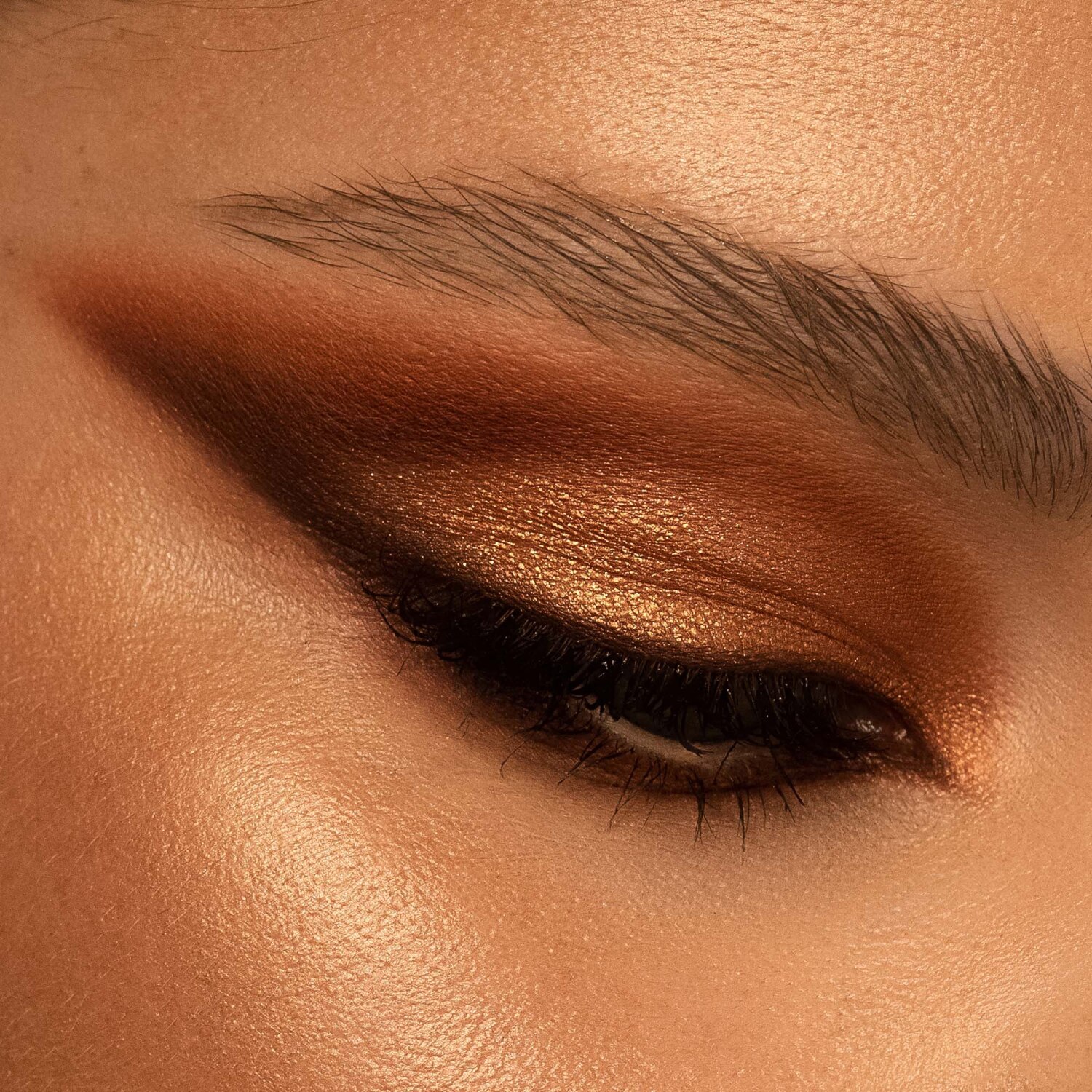 MINI BRONZE EYESHADOW PALETTE (MINI PALETA DE SOMBRAS)